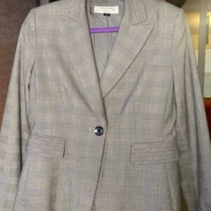 ##SOLD##. Tahari Gray Plaid Blazer